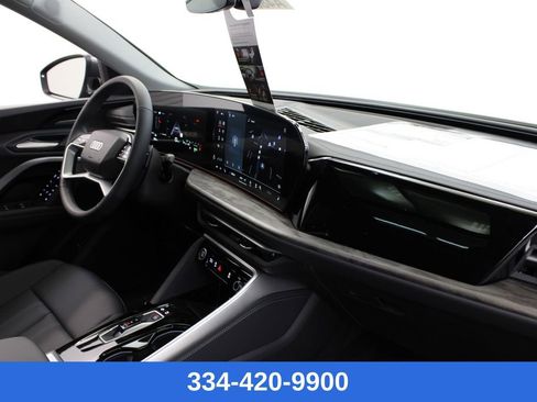 New 2025 Audi Q5 Premium Plus image 24