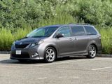 Used 2014 Toyota Sienna SE image 4