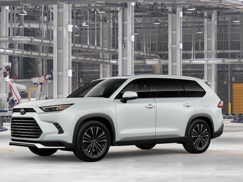 New 2026 Toyota Grand Highlander AWD Hybrid image 2