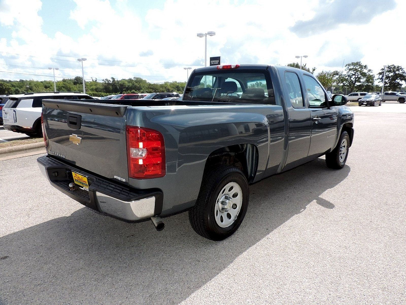 Used 2013 Chevrolet Silverado 1500 W/T RWD image 5