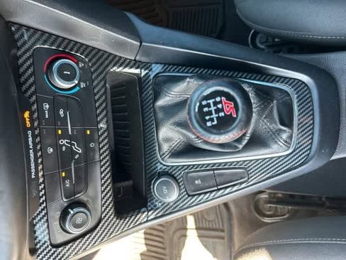 Used 2015 Ford Focus ST image 18