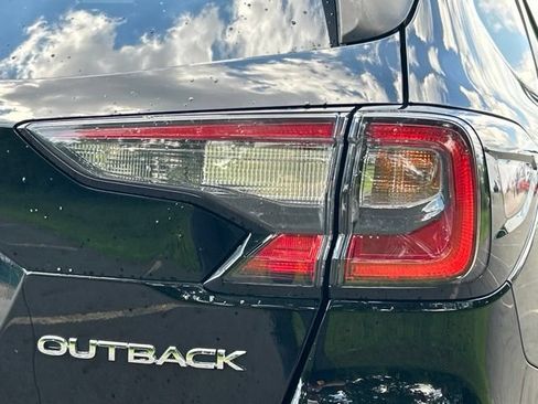 Used 2024 Subaru Outback Limited AWD/4WD image 10