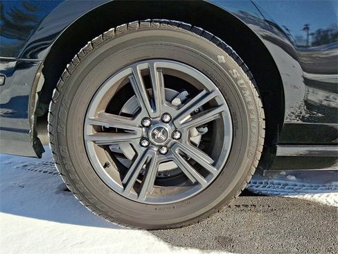 Used 2014 Ford Mustang V6 image 9