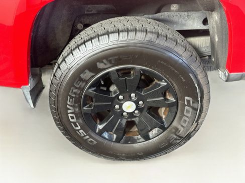 Used 2016 Chevrolet Colorado LT w/ LT Convenience Package RWD image 11