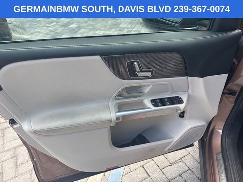 Used 2023 Mercedes-Benz GLB 250 image 10