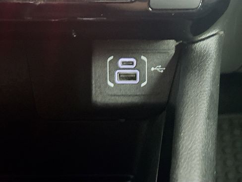 Used 2025 Jeep Compass Trailhawk image 26