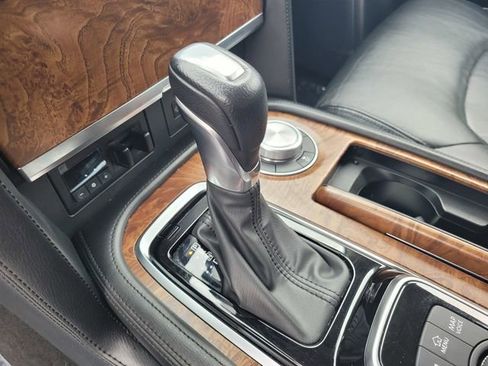 Used 2024 Nissan Armada SL image 20