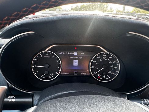 Used 2019 Nissan Maxima SR w/ Premium Package image 10