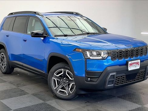New 2026 Jeep Cherokee Laredo AWD/4WD image 1