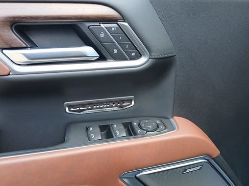 Certified 2026 GMC Sierra 1500 Denali Ultimate w/ LPO, Black Badging Package AWD/4WD image 12