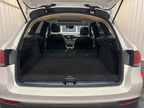 Used 2022 Mercedes-Benz GLC 300 4MATIC w/ Driver Assistance Package image 21