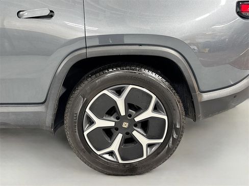 Used 2024 Rivian R1S Adventure image 12