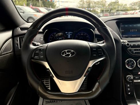 Used 2015 Hyundai Genesis 3.8 image 27