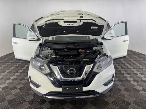 Used 2019 Nissan Rogue SV AWD/4WD image 10