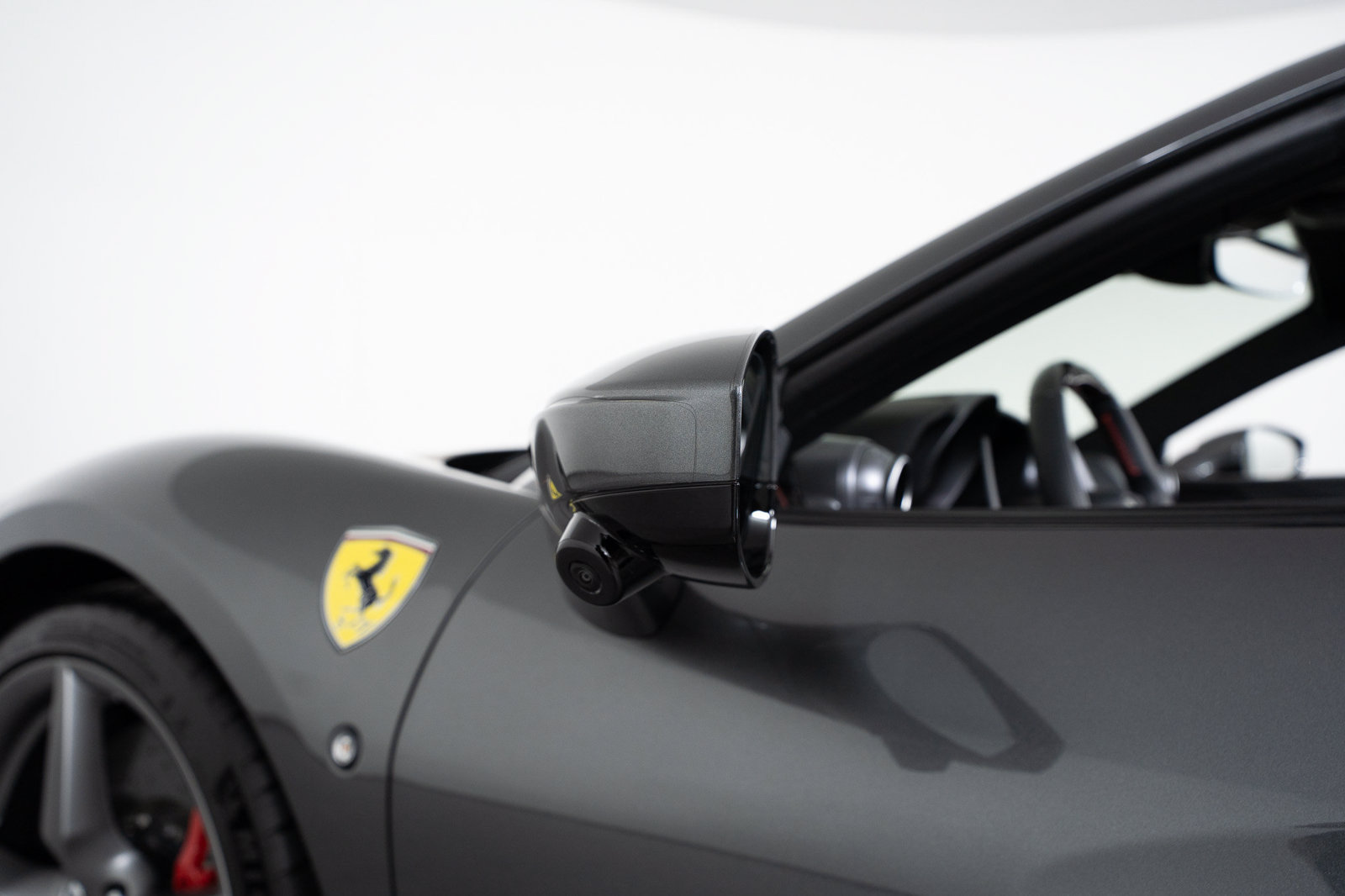 Certified 2021 Ferrari F8 Tributo RWD image 9