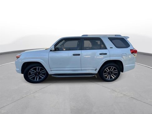 Used 2013 Toyota 4Runner SR5 image 9