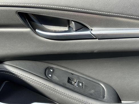 Certified 2025 INFINITI QX60 Luxe w/ Vision Package image 18