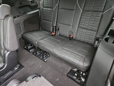 New 2026 Cadillac Escalade ESV Platinum Sport w/ LPO, ONYX Package AWD/4WD image 26