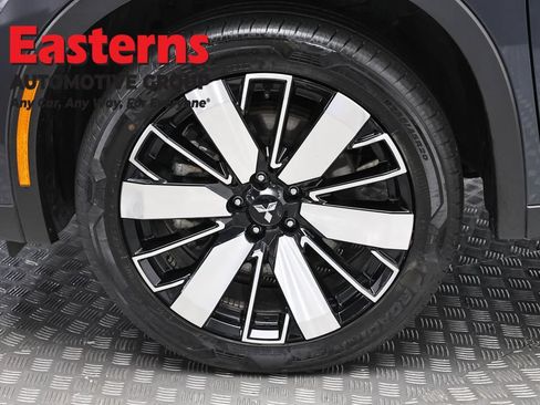 Used 2025 Mitsubishi Outlander SE AWD/4WD image 28