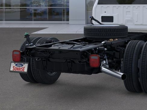 New 2026 Ford F550 2WD SuperCab Super Duty image 21