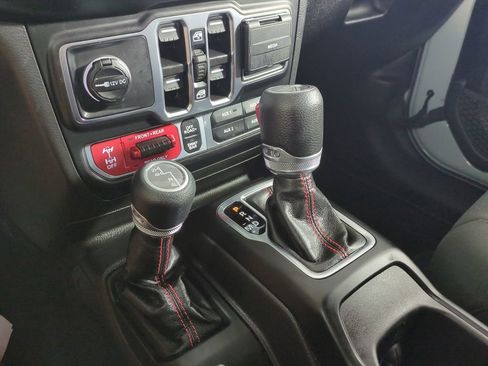 Used 2023 Jeep Wrangler Unlimited Rubicon w/ Cold Weather Group image 21