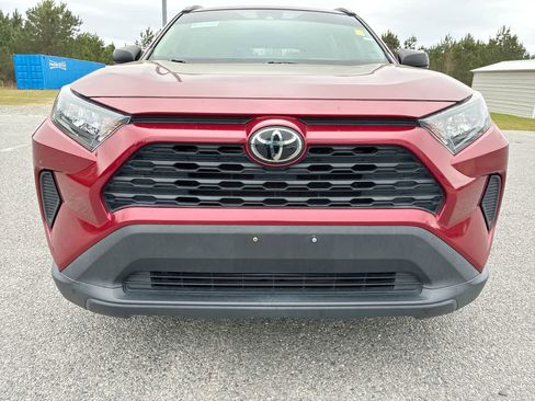 Used 2021 Toyota RAV4 LE image 29