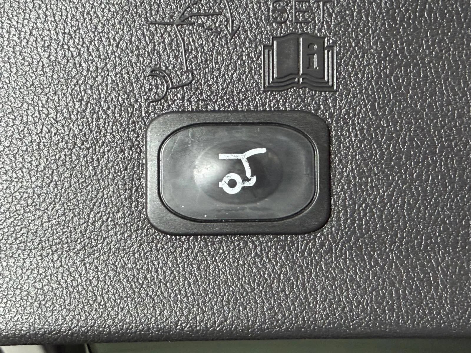 Used 2016 Ford Escape Titanium w/ Equipment Group 301A FWD image 15