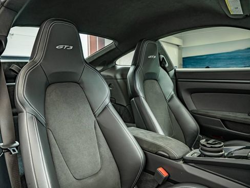 Certified 2022 Porsche 911 GT3 RWD image 53