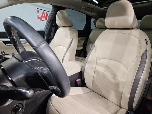 Used 2021 INFINITI QX50 Essential w/ Convenience Package FWD image 23