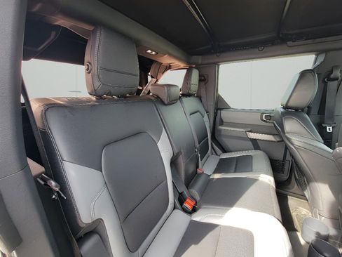 Used 2023 Ford Bronco Black Diamond AWD/4WD image 30