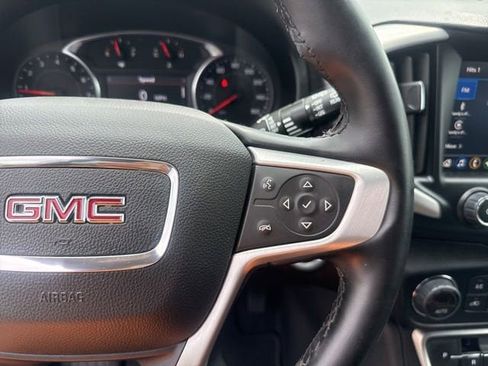 Used 2024 GMC Terrain SLT AWD/4WD image 14