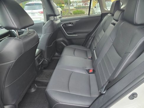 Used 2023 Toyota RAV4 Limited image 15