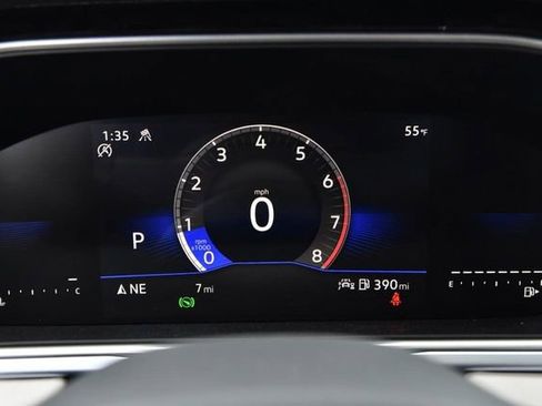 New 2026 Volkswagen Taos SE image 11