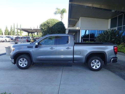 Certified 2021 GMC Sierra 1500 SLE RWD image 5