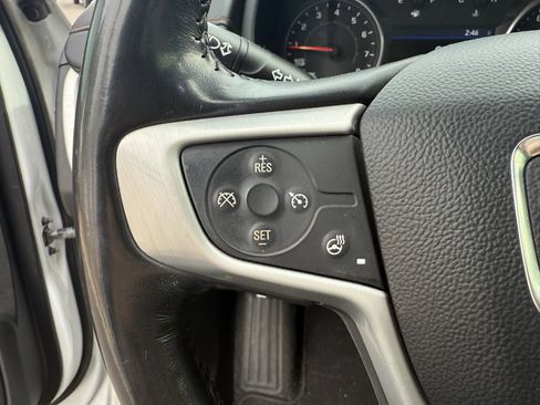 Used 2019 GMC Terrain SLT w/ Preferred Package image 19