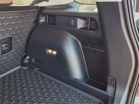 Used 2024 Ford Bronco Sport Outer Banks w/ Tech Package image 80