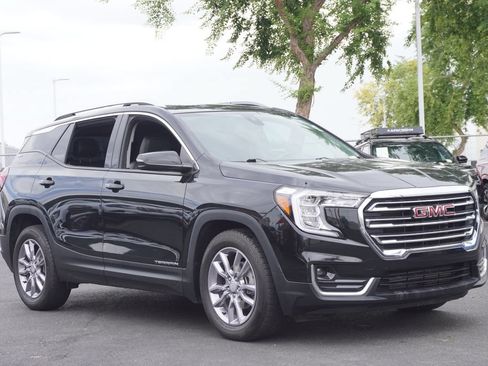 Certified 2022 GMC Terrain SLT FWD image 5