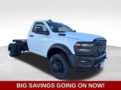 New 2026 RAM 4500 Tradesman AWD/4WD image 3