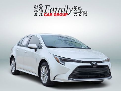 New 2026 Toyota Corolla XLE image 2
