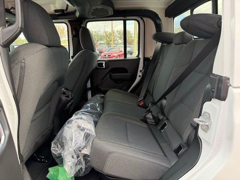 New 2026 Jeep Gladiator Sport image 23