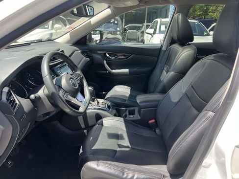 Used 2017 Nissan Rogue SL w/ SL Premium Package AWD/4WD image 14
