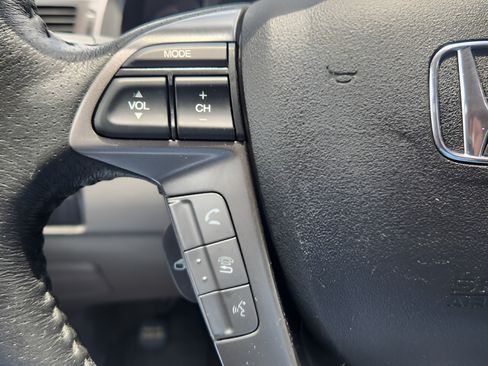 Used 2014 Honda Odyssey EX-L image 25