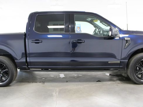 Used 2025 Ford F150 Platinum AWD/4WD image 13