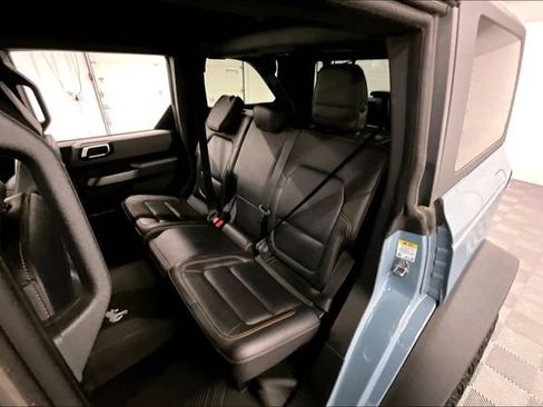 Used 2023 Ford Bronco Badlands w/ Sasquatch Package AWD/4WD image 23