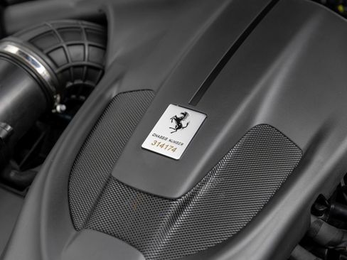 Used 2025 Ferrari Roma Spider image 40