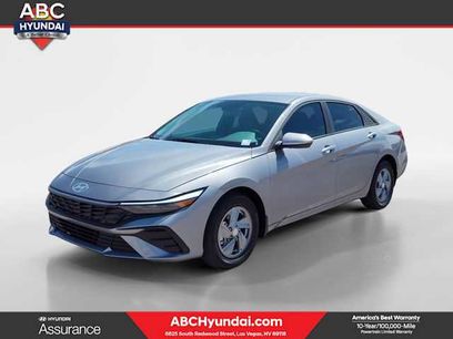 New 2026 Hyundai Elantra SE