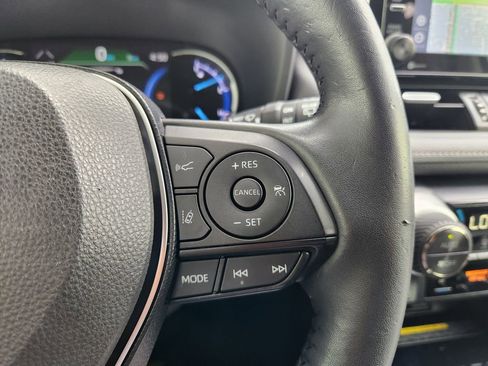 Used 2020 Toyota RAV4 Limited AWD/4WD image 29