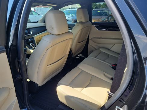 Used 2019 Cadillac XT5 Premium Luxury FWD image 15