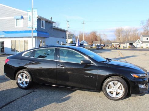 Used 2023 Chevrolet Malibu LS image 5