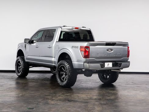 Used 2025 Ford F150 XLT w/ Equipment Group 301A Standard AWD/4WD image 17